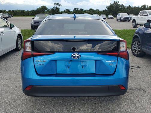 2020 Toyota Prius LE