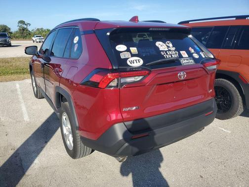 2021 Toyota RAV4 XLE