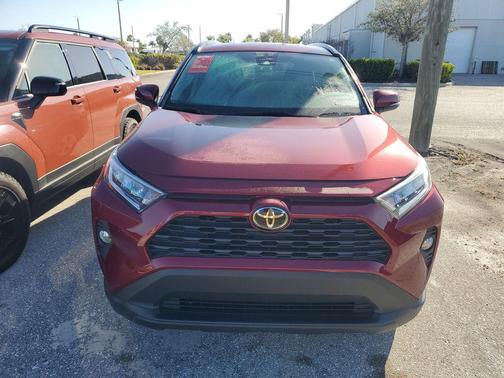 2021 Toyota RAV4 XLE