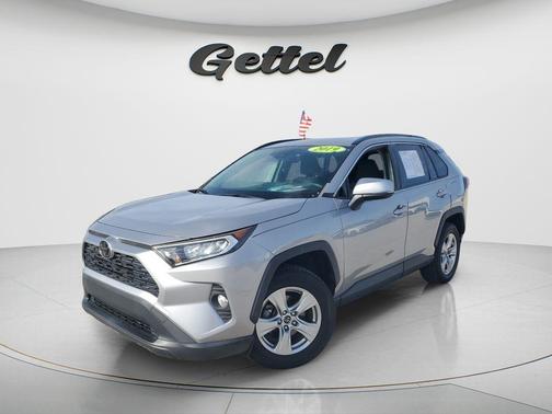 Silver Sky Metallic 2019 Toyota RAV4 XLE
