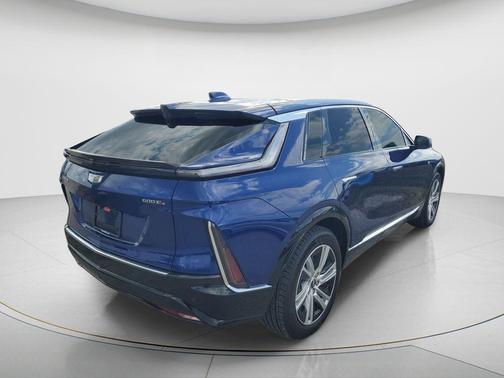 2024 Cadillac LYRIQ Tech