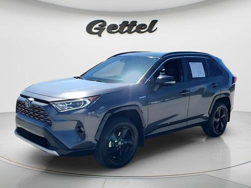 2021 Toyota RAV4 Hybrid SE