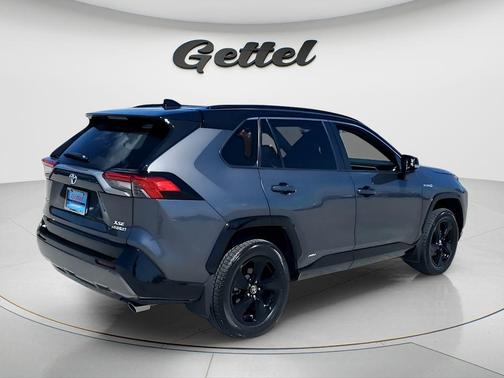 2021 Toyota RAV4 Hybrid SE