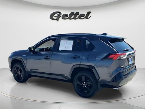 2021 Toyota RAV4 Hybrid SE