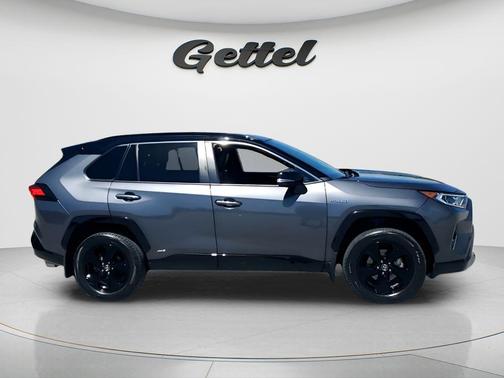 2021 Toyota RAV4 Hybrid SE