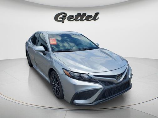 Celestial Silver Metallic 2024 Toyota Camry SE