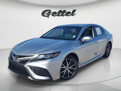 Celestial Silver Metallic 2024 Toyota Camry SE