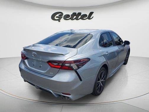 Celestial Silver Metallic 2024 Toyota Camry SE