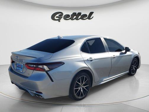 Celestial Silver Metallic 2024 Toyota Camry SE