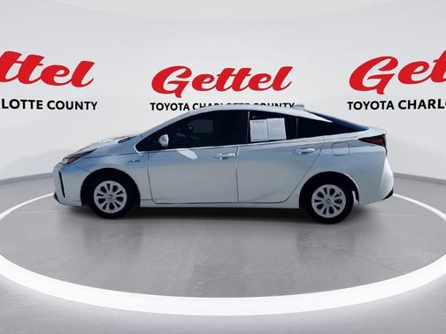 2022 Toyota Prius L