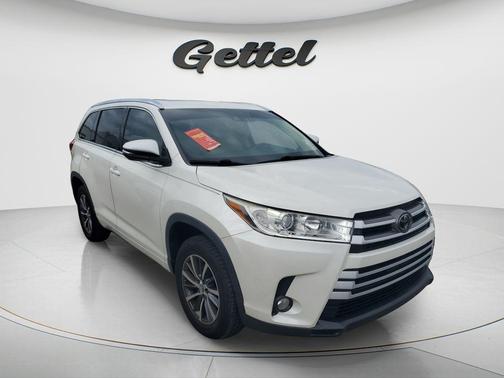 Blizzard Pearl 2018 Toyota Highlander XLE
