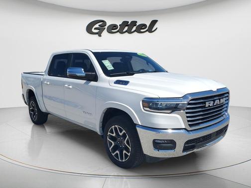 Bright White Clearcoat 2025 RAM 1500 Laramie