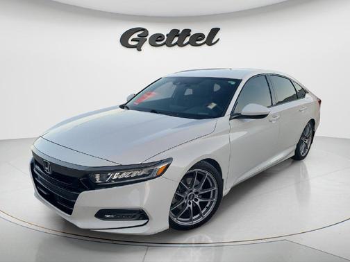 Platinum White Pearl 2018 Honda Accord Sport