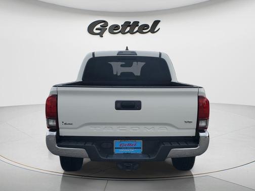 Ice Cap 2023 Toyota Tacoma SR5