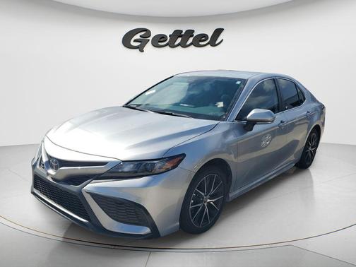 Celestial Silver Metallic 2024 Toyota Camry SE