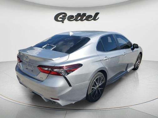 Celestial Silver Metallic 2024 Toyota Camry SE