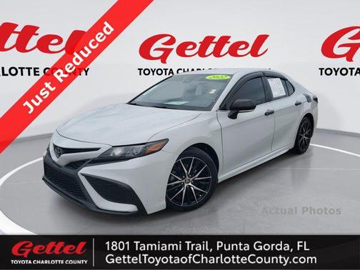 2022 Toyota Camry SE