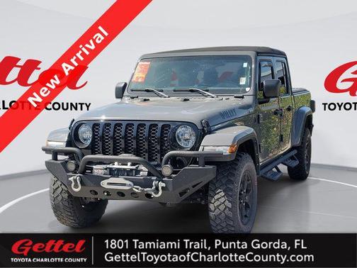 2022 Jeep Gladiator Sport