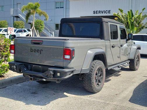 2022 Jeep Gladiator Sport