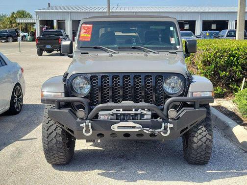 2022 Jeep Gladiator Sport