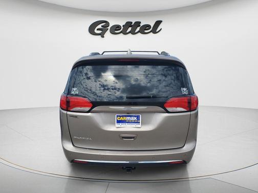 Molten Silver 2018 Chrysler Pacifica Touring-L Plus