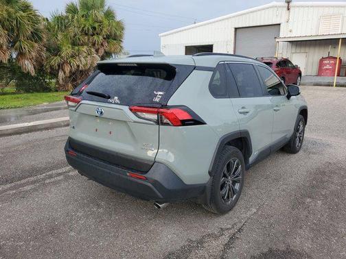2022 Toyota RAV4 Hybrid XLE Premium