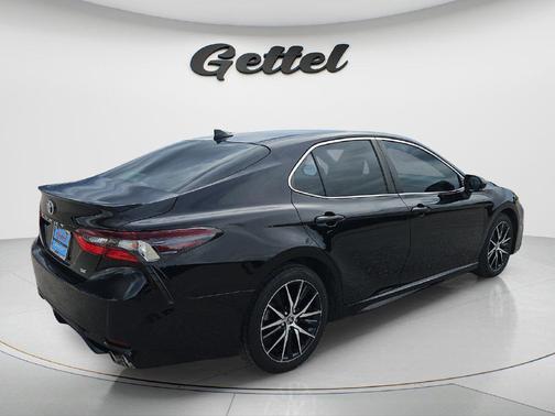 Midnight Black Metallic 2024 Toyota Camry SE