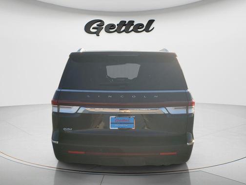 INFINITE BLACK 2022 Lincoln Navigator Reserve