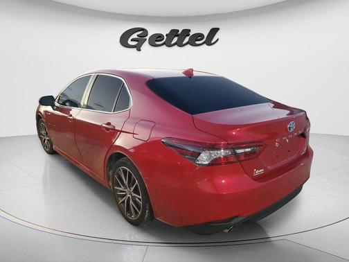 2023 Toyota Camry Hybrid XLE