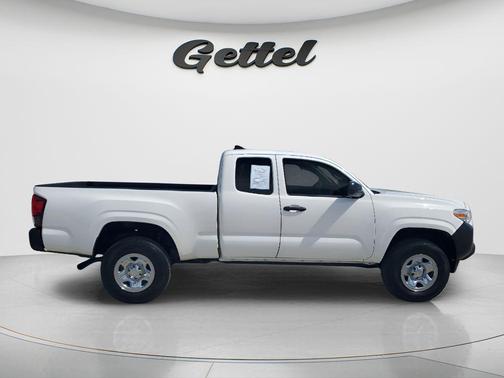 Super White 2018 Toyota Tacoma SR