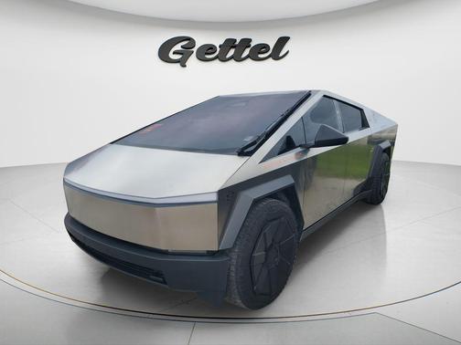 Pearl White Multi-Coat 2023 Tesla Model Y Long Range Dual Motor All-Wheel Drive