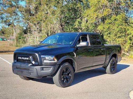 2024 RAM 1500 Classic Warlock Crew Cab 4x4 5'7' Box