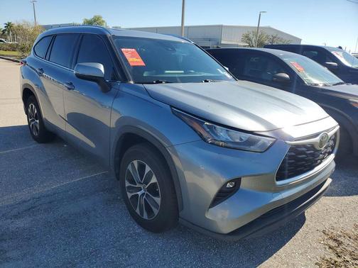 2020 Toyota Highlander XLE