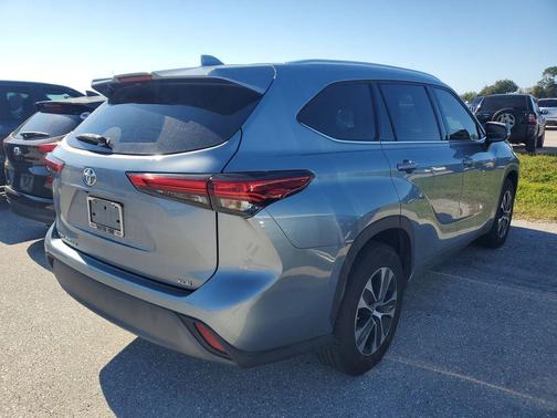 2020 Toyota Highlander XLE