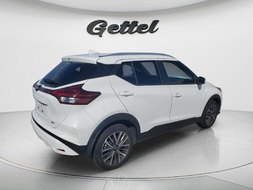 Fresh Powder 2024 Nissan Kicks SV