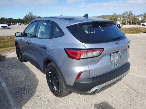 2022 Ford Escape S