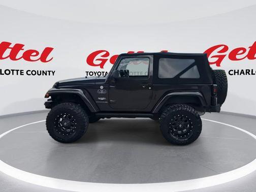2013 Jeep Wrangler Sahara
