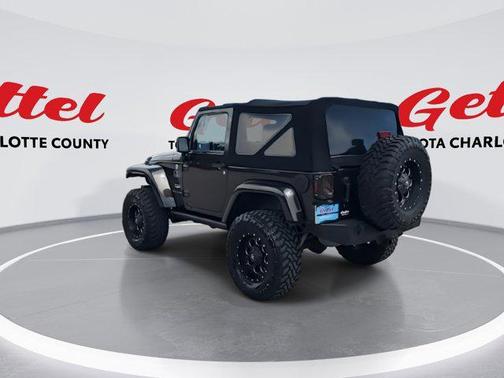 2013 Jeep Wrangler Sahara