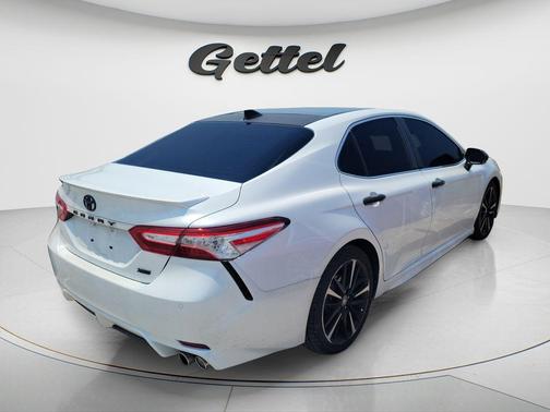 Wind Chill Pearl 2020 Toyota Camry XSE