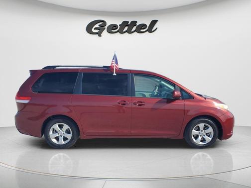 2013 Toyota Sienna LE