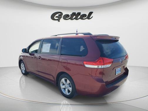 2013 Toyota Sienna LE