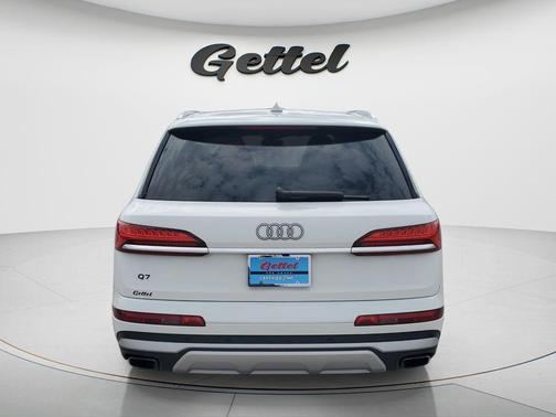White 2025 Audi Q7 55 Premium Plus