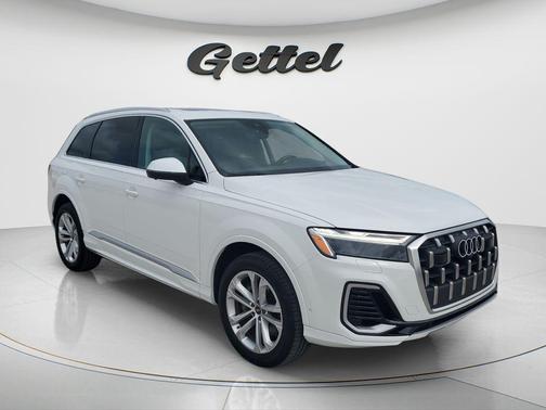 White 2025 Audi Q7 55 Premium Plus