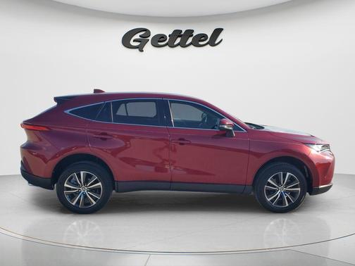 2023 Toyota Venza LE