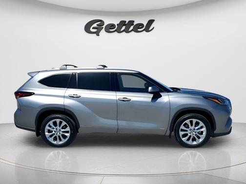 2025 Toyota Highlander Hybrid Limited