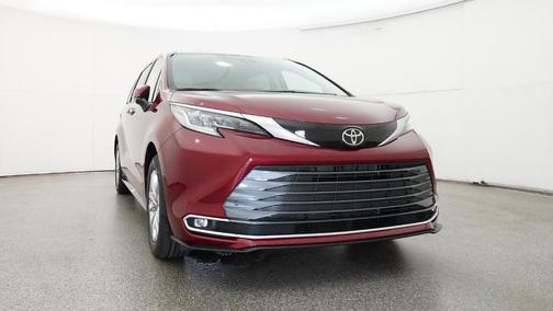 Ruby Flare Pearl 2026 Toyota Sienna Limited