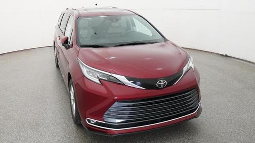 Ruby Flare Pearl 2026 Toyota Sienna Limited