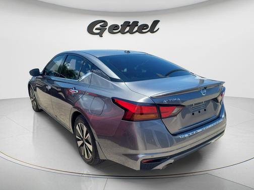 Gun Metallic 2020 Nissan Altima 2.5 SV