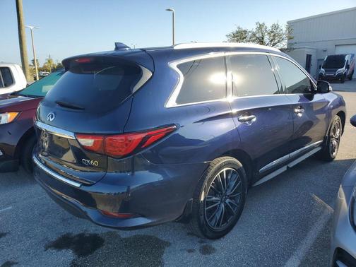 2016 INFINITI QX60 Base