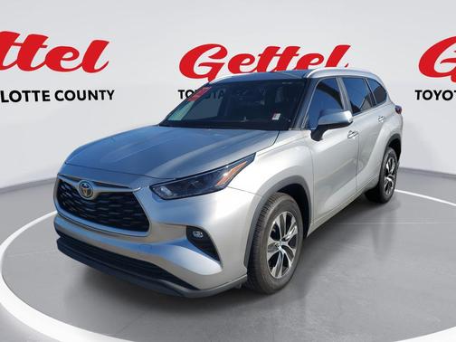 2023 Toyota Highlander Hybrid XLE